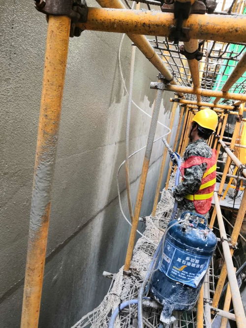 深圳工裝裝修 專業水電安裝、石膏板玻璃隔墻與無氣噴涂翻新的全方位施工方案